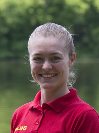 Services Schwimmen: Carina Schulte