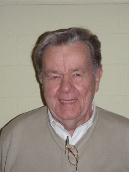 Ehrenvorsitzender: Walter Reisgen